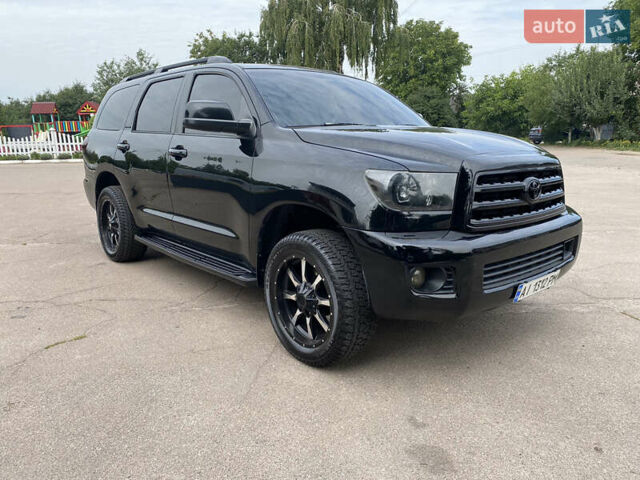 Чорний Тойота Секвойя, об'ємом двигуна 5.7 л та пробігом 257 тис. км за 30500 $, фото 1 на Automoto.ua