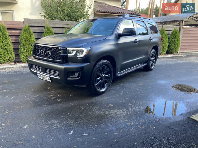 Чорний Тойота Секвойя, об'ємом двигуна 5.66 л та пробігом 120 тис. км за 27600 $, фото 1 на Automoto.ua