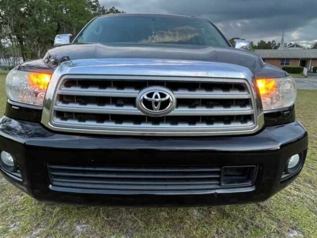 Черный Тойота Секвойя, объемом двигателя 5.7 л и пробегом 42 тыс. км за 6900 $, фото 1 на Automoto.ua