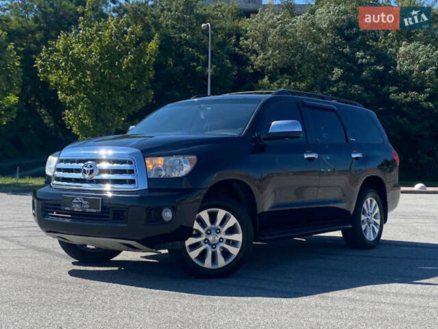 Черный Тойота Секвойя, объемом двигателя 5.69 л и пробегом 97 тыс. км за 45500 $, фото 1 на Automoto.ua
