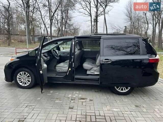 Чорний Тойота Сієнна, об'ємом двигуна 3.46 л та пробігом 192 тис. км за 18000 $, фото 1 на Automoto.ua