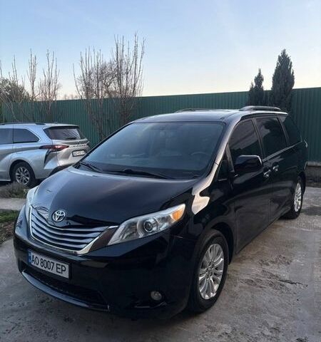 Черный Тойота Сиенна, объемом двигателя 3.46 л и пробегом 102 тыс. км за 23900 $, фото 1 на Automoto.ua