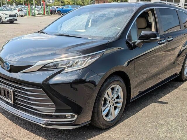 Чорний Тойота Сієнна, об'ємом двигуна 2.5 л та пробігом 19 тис. км за 13600 $, фото 1 на Automoto.ua