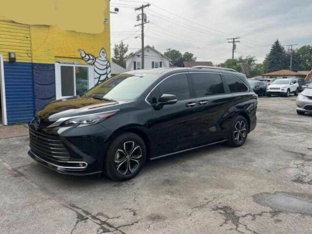 Чорний Тойота Сієнна, об'ємом двигуна 2.5 л та пробігом 5 тис. км за 23000 $, фото 1 на Automoto.ua