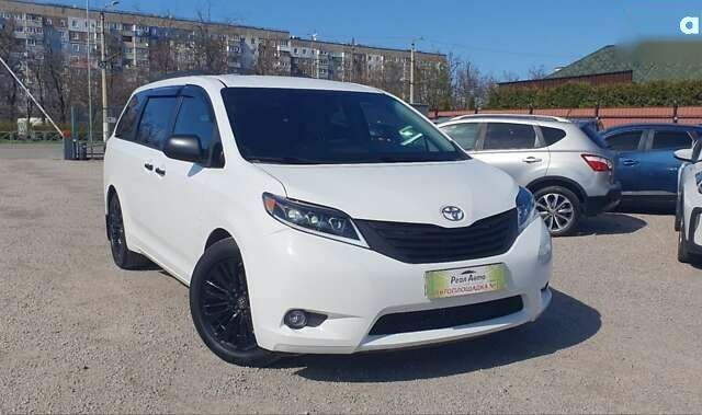 Тойота Сієнна, об'ємом двигуна 3.5 л та пробігом 168 тис. км за 17500 $, фото 1 на Automoto.ua
