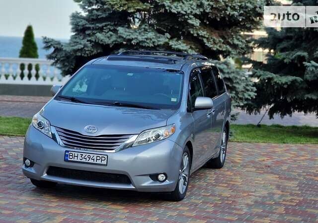 Сірий Тойота Сієнна, об'ємом двигуна 3.5 л та пробігом 99 тис. км за 19500 $, фото 1 на Automoto.ua