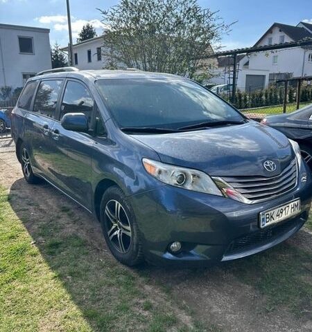 Синій Тойота Сієнна, об'ємом двигуна 3.5 л та пробігом 190 тис. км за 17338 $, фото 1 на Automoto.ua