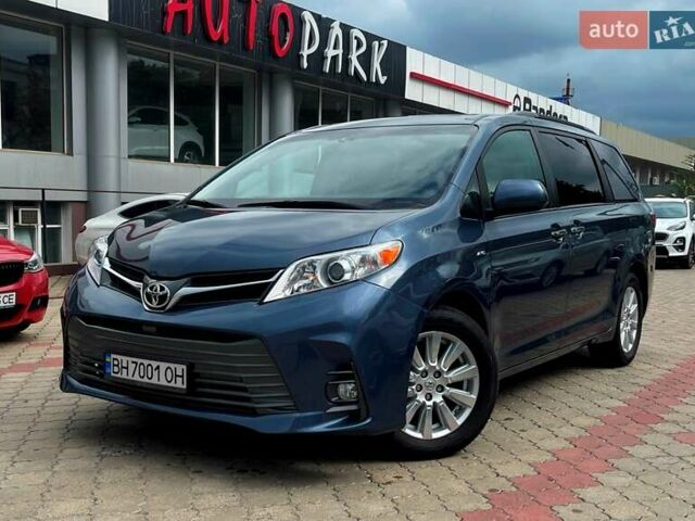 Синий Тойота Сиенна, объемом двигателя 3.46 л и пробегом 140 тыс. км за 22100 $, фото 1 на Automoto.ua