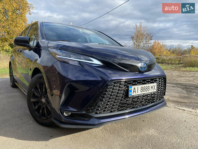 Синий Тойота Сиенна, объемом двигателя 2.49 л и пробегом 103 тыс. км за 47000 $, фото 1 на Automoto.ua