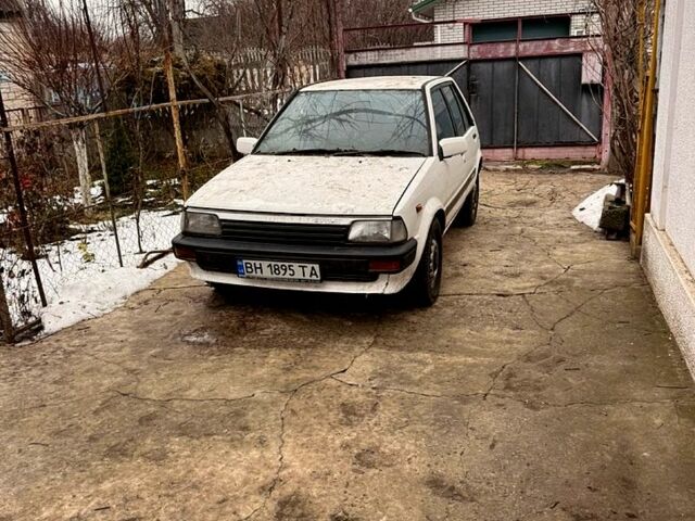 Белый Тойота Старлет, объемом двигателя 1.3 л и пробегом 240 тыс. км за 1800 $, фото 1 на Automoto.ua