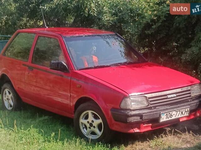 Червоний Тойота Старлет, об'ємом двигуна 0 л та пробігом 424 тис. км за 1500 $, фото 1 на Automoto.ua