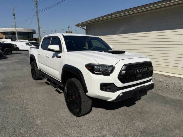 Белый Тойота Такома, объемом двигателя 3.5 л и пробегом 39 тыс. км за 22000 $, фото 1 на Automoto.ua