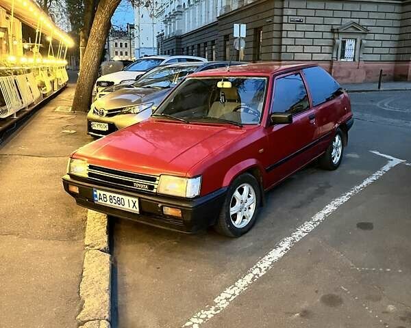 Червоний Тойота Терцел, об'ємом двигуна 1.28 л та пробігом 300 тис. км за 2100 $, фото 1 на Automoto.ua