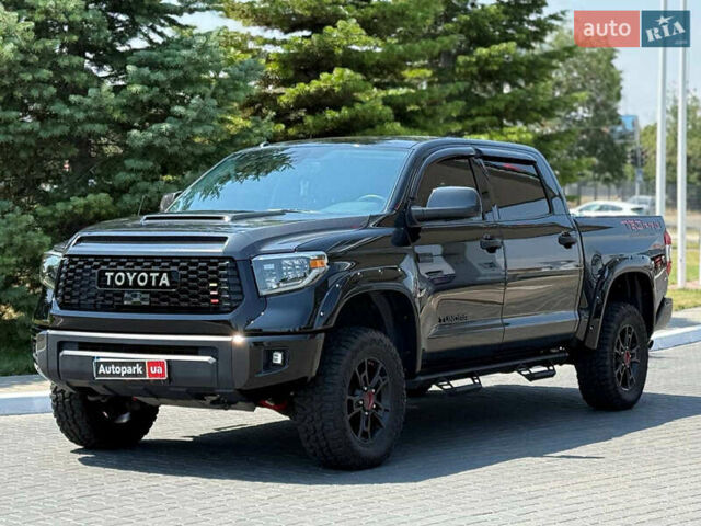 Черный Тойота Тундра, объемом двигателя 5.7 л и пробегом 154 тыс. км за 55990 $, фото 1 на Automoto.ua