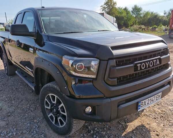 Тойота Тундра, объемом двигателя 5.66 л и пробегом 154 тыс. км за 32000 $, фото 1 на Automoto.ua