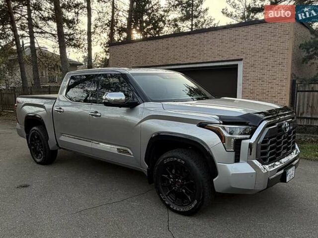 Серый Тойота Тундра, объемом двигателя 3.45 л и пробегом 32 тыс. км за 69900 $, фото 1 на Automoto.ua