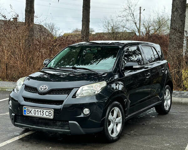 Черный Тойота Урбан Крузер, объемом двигателя 1.4 л и пробегом 223 тыс. км за 7800 $, фото 1 на Automoto.ua