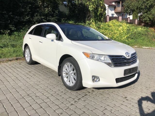 Белый Тойота Венза, объемом двигателя 2.7 л и пробегом 190 тыс. км за 14500 $, фото 1 на Automoto.ua