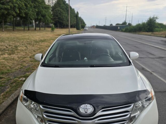 Белый Тойота Венза, объемом двигателя 2.7 л и пробегом 240 тыс. км за 308 $, фото 1 на Automoto.ua