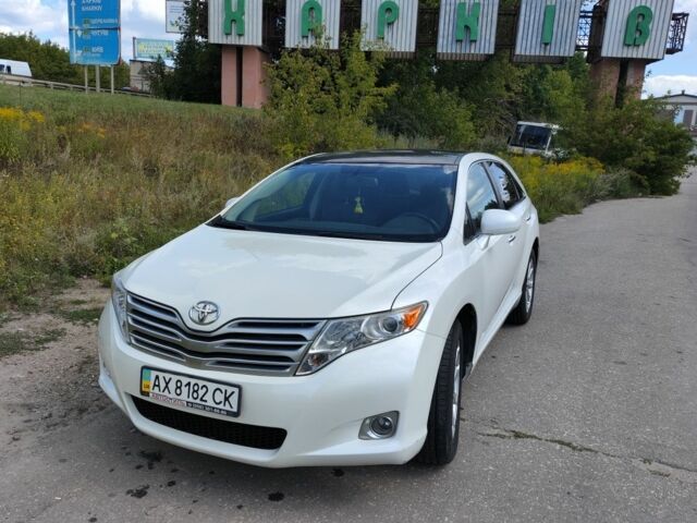 Белый Тойота Венза, объемом двигателя 2.7 л и пробегом 142 тыс. км за 14800 $, фото 1 на Automoto.ua