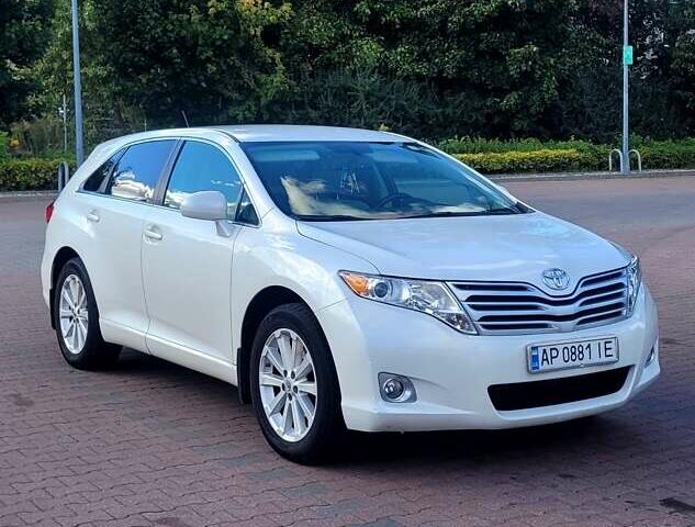 Белый Тойота Венза, объемом двигателя 2.69 л и пробегом 275 тыс. км за 12600 $, фото 1 на Automoto.ua