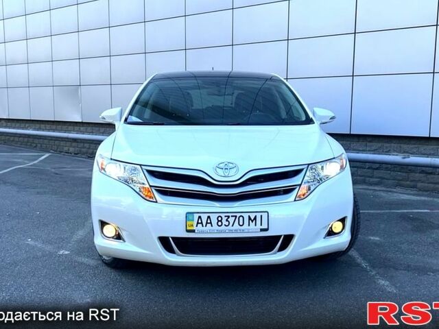 Белый Тойота Венза, объемом двигателя 2.7 л и пробегом 212 тыс. км за 14500 $, фото 1 на Automoto.ua