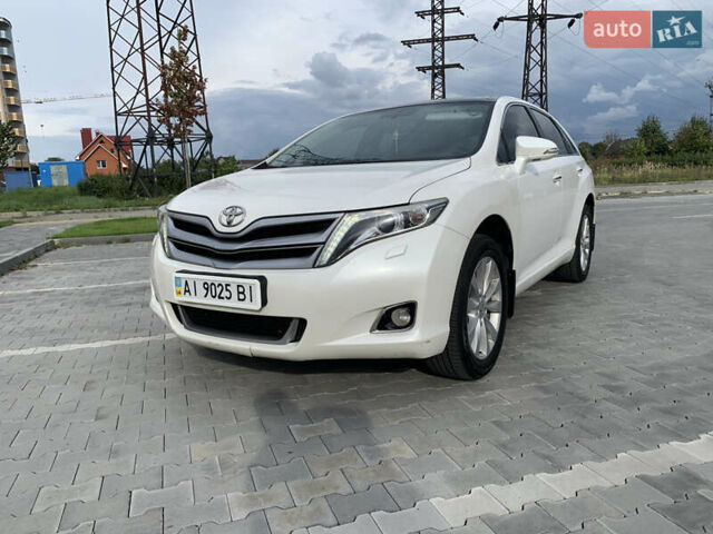 Белый Тойота Венза, объемом двигателя 2.7 л и пробегом 150 тыс. км за 19500 $, фото 1 на Automoto.ua