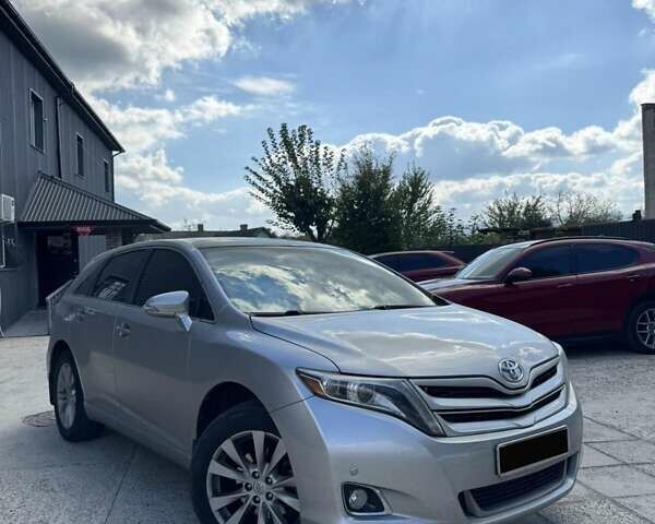 Тойота Венза 2015 в Дрогобыче на Automoto.ua Серый Тойота Венза, объемом двигателя 2.7 л и пробегом 63 тыс. км за 19500 $, фото 1 на Automoto.ua