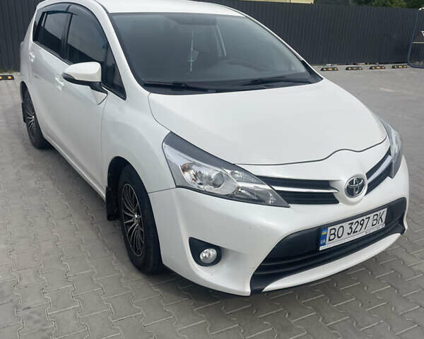 Белый Тойота Версо, объемом двигателя 1.6 л и пробегом 198 тыс. км за 9499 $, фото 1 на Automoto.ua