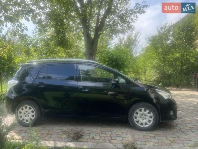 Черный Тойота Версо, объемом двигателя 1.6 л и пробегом 270 тыс. км за 8750 $, фото 1 на Automoto.ua