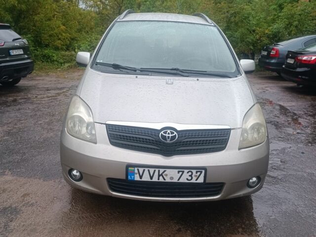 Сірий Тойота Версо, об'ємом двигуна 2 л та пробігом 345 тис. км за 2500 $, фото 1 на Automoto.ua