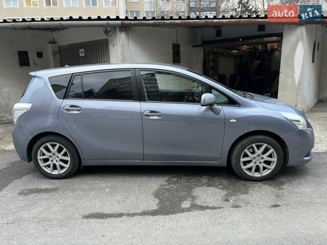 Синий Тойота Версо, объемом двигателя 2.23 л и пробегом 260 тыс. км за 9341 $, фото 1 на Automoto.ua