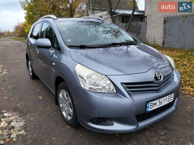 Синій Тойота Версо, об'ємом двигуна 2 л та пробігом 202 тис. км за 8200 $, фото 1 на Automoto.ua