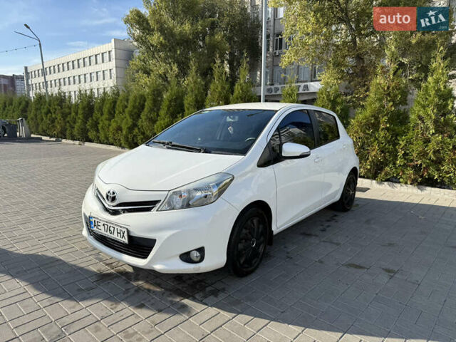 Тойота Ярис 2012 в Днепре (Днепропетровске) на Automoto.ua Белый Тойота Ярис, объемом двигателя 1.33 л и пробегом 142 тыс. км за 9300 $, фото 1 на Automoto.ua