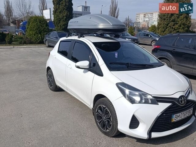 Белый Тойота Ярис, объемом двигателя 1.33 л и пробегом 139 тыс. км за 12000 $, фото 1 на Automoto.ua