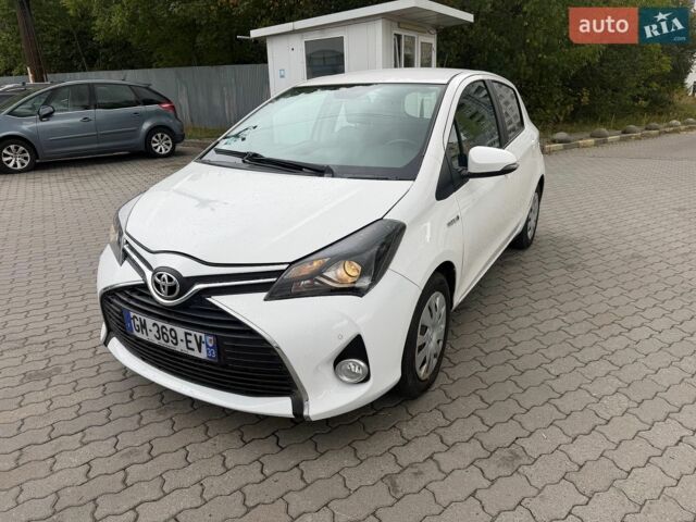 Белый Тойота Ярис, объемом двигателя 1.5 л и пробегом 100 тыс. км за 12600 $, фото 1 на Automoto.ua