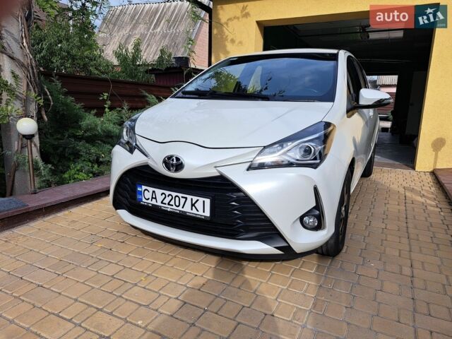 Білий Тойота Яріс, об'ємом двигуна 1.5 л та пробігом 73 тис. км за 15500 $, фото 1 на Automoto.ua