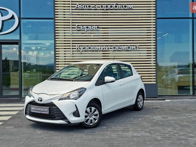 Білий Тойота Яріс, об'ємом двигуна 1 л та пробігом 72 тис. км за 9950 $, фото 1 на Automoto.ua