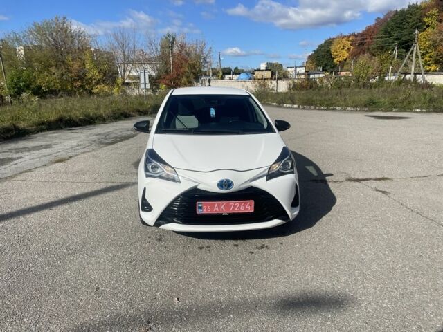 Білий Тойота Яріс, об'ємом двигуна 0 л та пробігом 148 тис. км за 13200 $, фото 1 на Automoto.ua