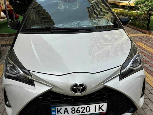 Білий Тойота Яріс, об'ємом двигуна 1.5 л та пробігом 60 тис. км за 14900 $, фото 1 на Automoto.ua