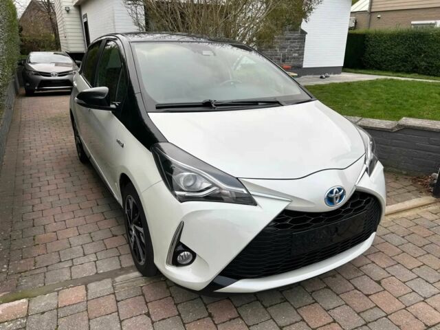 Белый Тойота Ярис, объемом двигателя 1.5 л и пробегом 42 тыс. км за 5600 $, фото 1 на Automoto.ua