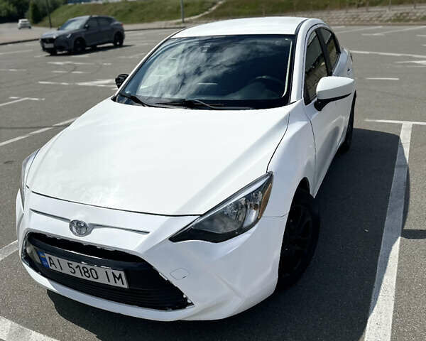 Білий Тойота Яріс, об'ємом двигуна 1.5 л та пробігом 288 тис. км за 7700 $, фото 1 на Automoto.ua