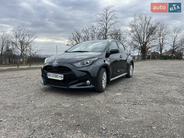 Черный Тойота Ярис, объемом двигателя 1.49 л и пробегом 42 тыс. км за 17200 $, фото 1 на Automoto.ua