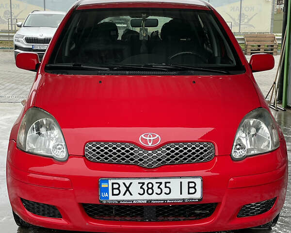 Красный Тойота Ярис, объемом двигателя 1.3 л и пробегом 140 тыс. км за 4950 $, фото 1 на Automoto.ua