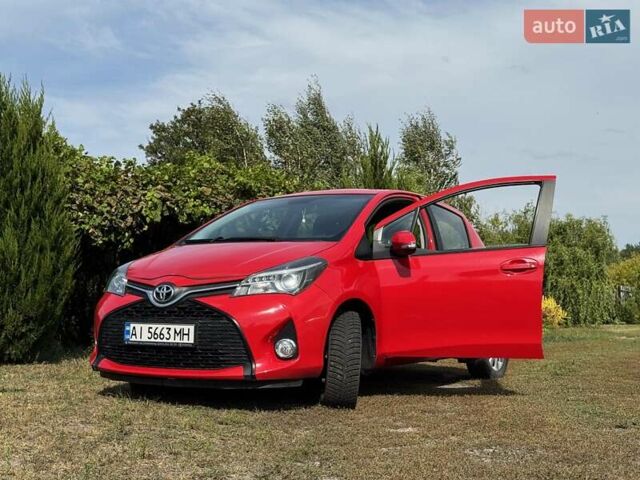 Красный Тойота Ярис, объемом двигателя 1.33 л и пробегом 135 тыс. км за 14000 $, фото 1 на Automoto.ua