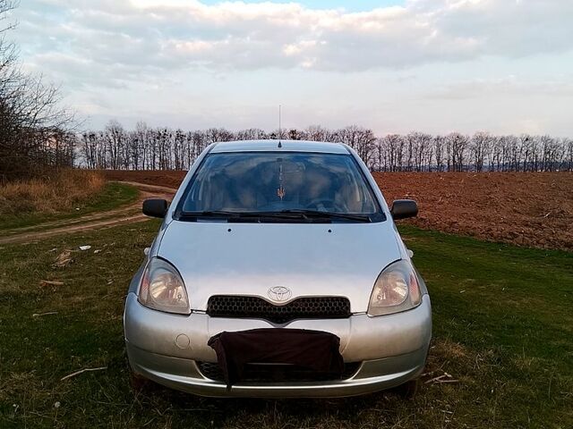 Тойота Яріс, об'ємом двигуна 1 л та пробігом 0 тис. км за 3500 $, фото 1 на Automoto.ua