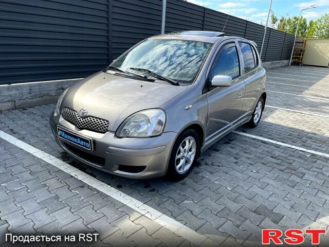 Тойота Ярис, объемом двигателя 1.3 л и пробегом 176 тыс. км за 4650 $, фото 1 на Automoto.ua