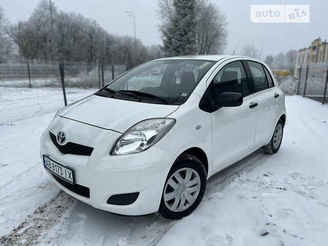 Тойота Яріс, об'ємом двигуна 1 л та пробігом 198 тис. км за 4850 $, фото 1 на Automoto.ua