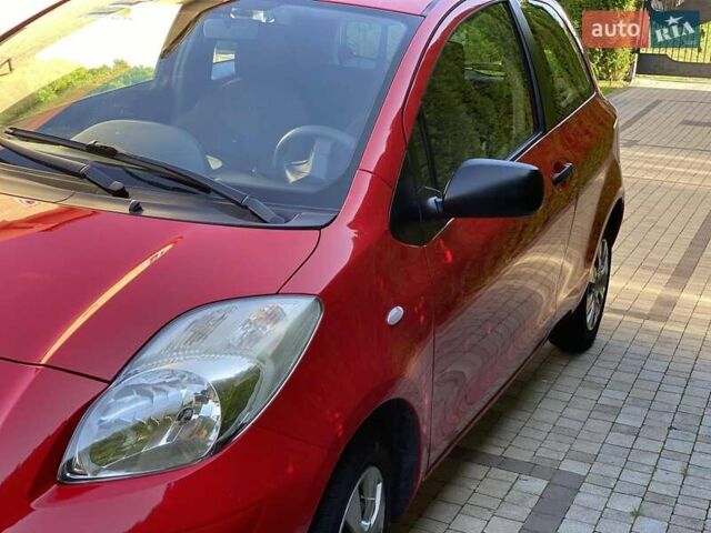 Тойота Ярис, объемом двигателя 1 л и пробегом 182 тыс. км за 4300 $, фото 1 на Automoto.ua