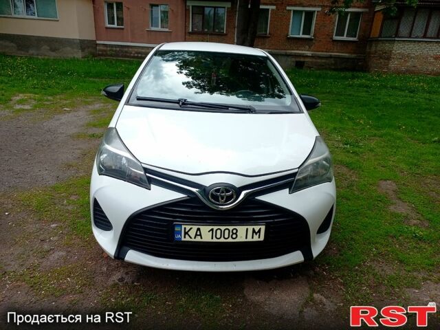 Тойота Ярис, объемом двигателя 1.3 л и пробегом 220 тыс. км за 9000 $, фото 1 на Automoto.ua